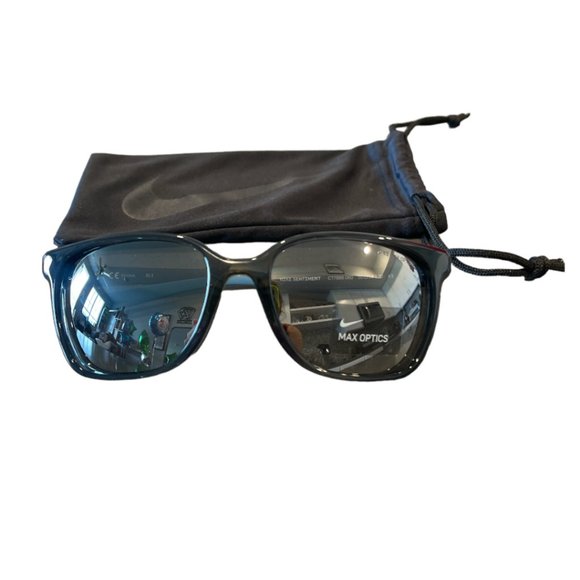 Nike Women's Sunglasses Sentiment CT7886 Anthracite 56-18-130 - Picture 2 of 9